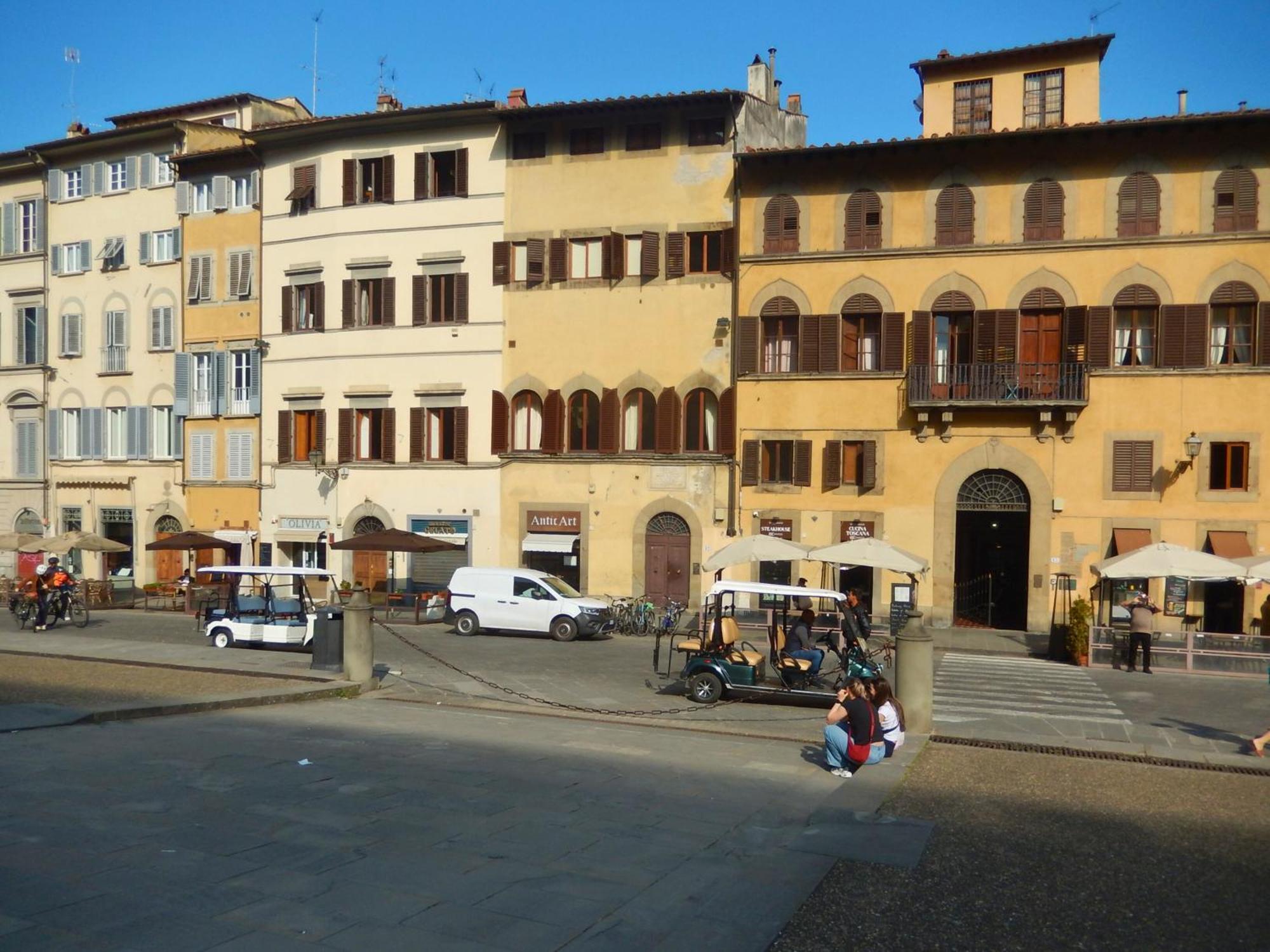 Panoramic View 2 Pitti Palace Close 2Ponte Vecchio Florence Exterior photo